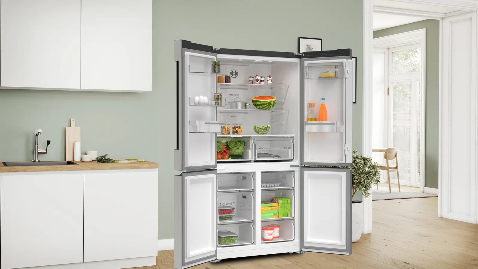 Tủ lạnh nhiều cửa hay side by side: chọn sao cho hợp căn bếp?